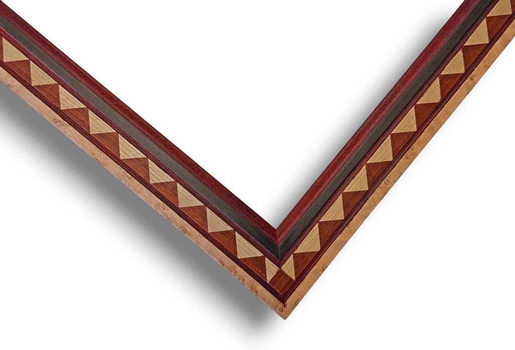 Biblos 50, Placage dentelé padouk frêne